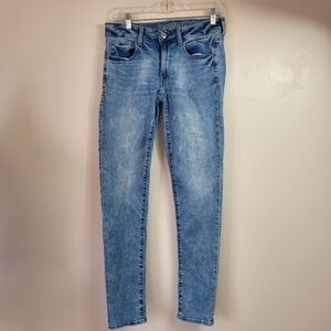 American Eagle skinny jeans size 6 super stretch